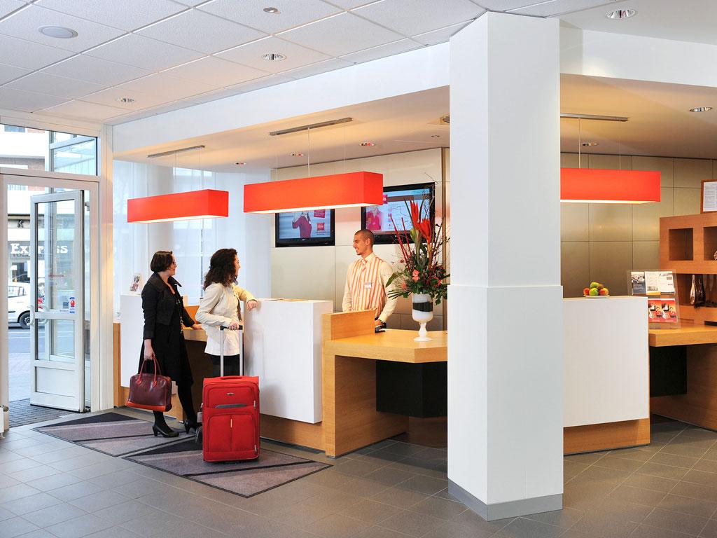 B&B Hotel Aachen-Hbf Ngoại thất bức ảnh